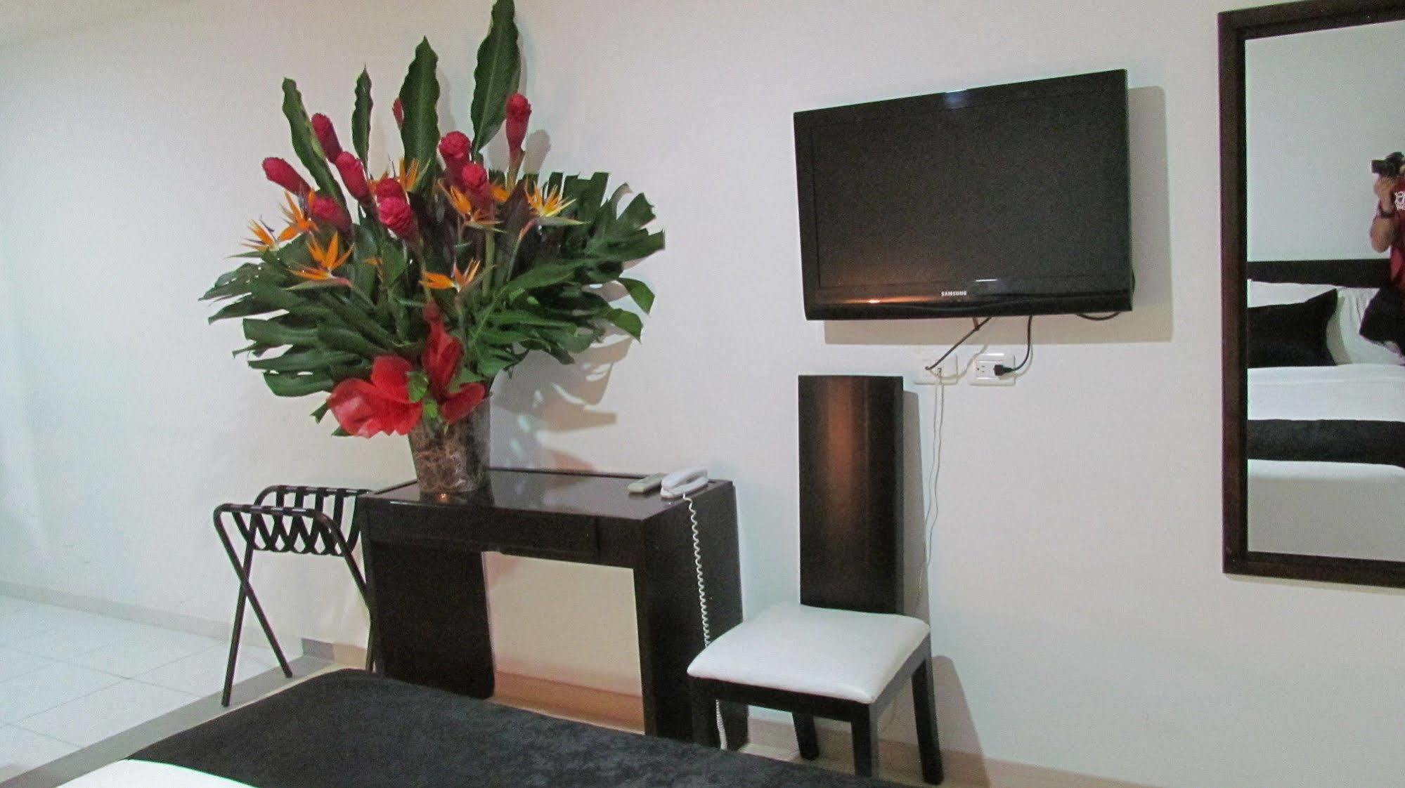 Aparta Hotel Bc Bogotá Dış mekan fotoğraf
